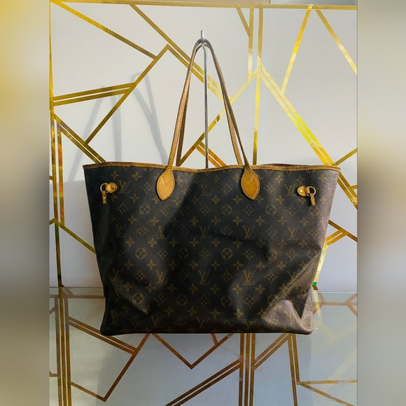 Louis Vuitton Handbags - Authentic LV neverfull GM monogram